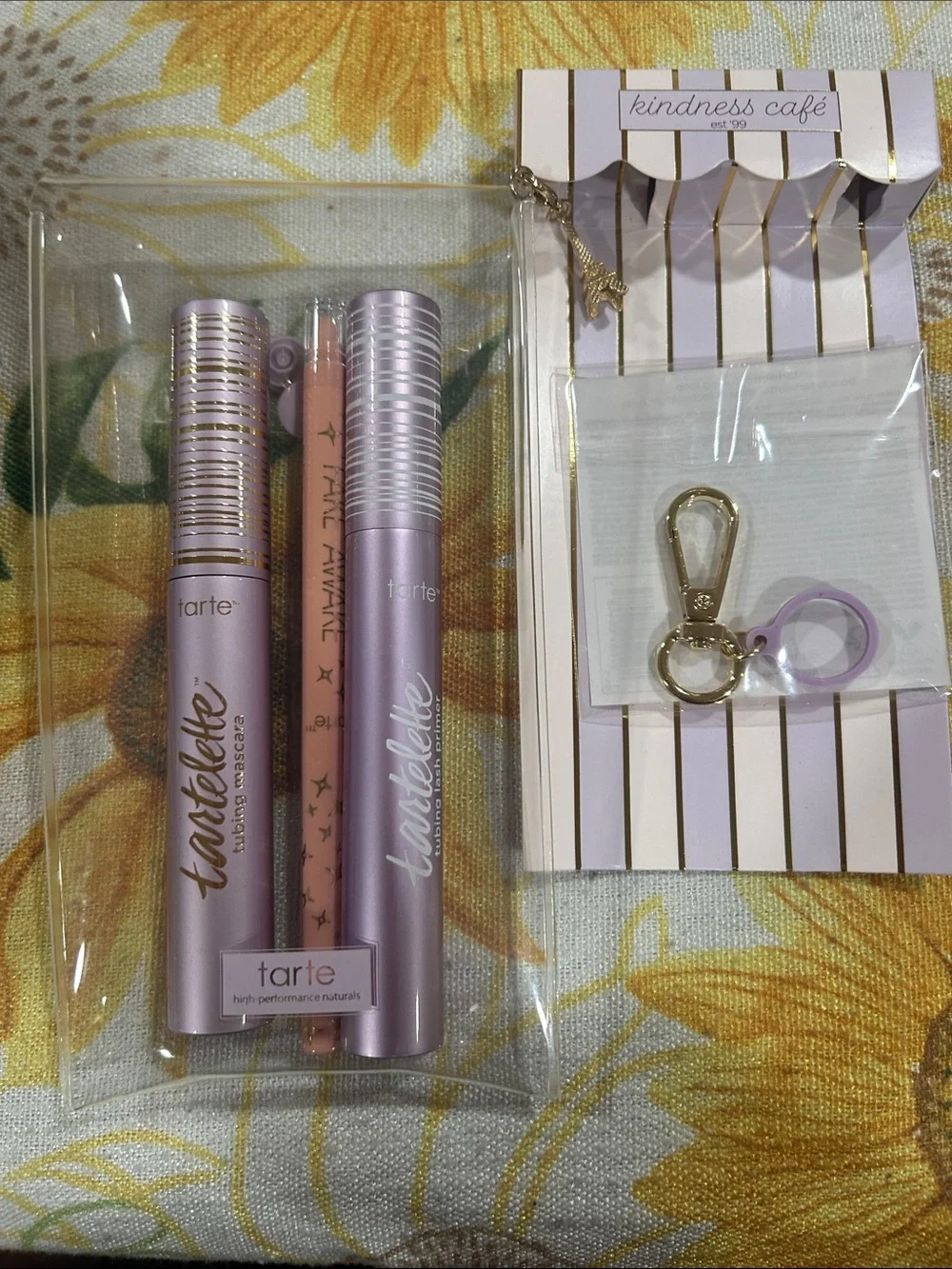 Tarte BUNDLE Tubing Mascara,Tubing Primer, Fake Awake Eyeliner,2 charms/keychain